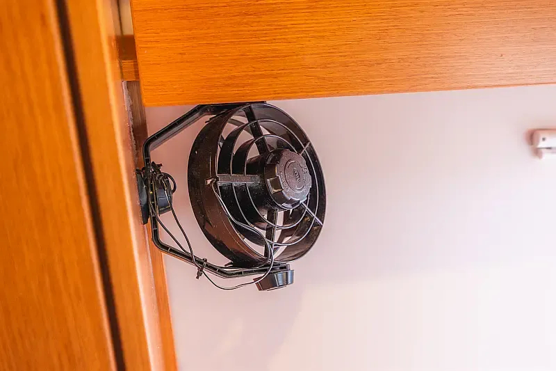 Bavaria C42 (ID=5439) - фото 16