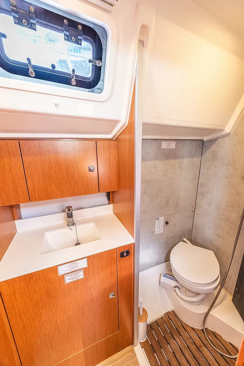 Bavaria C42 (ID=5439) - фото 9