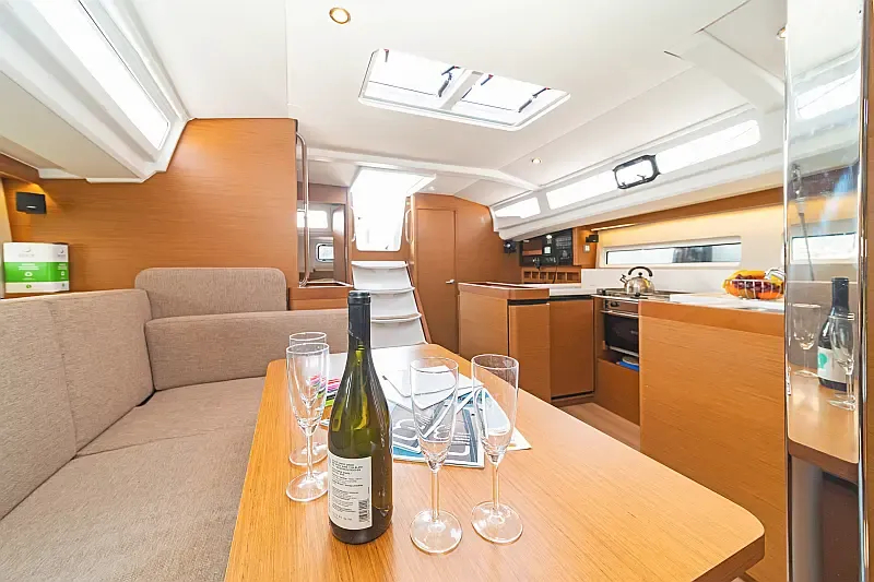 Sun Odyssey 440 (ID=5551) - фото 18