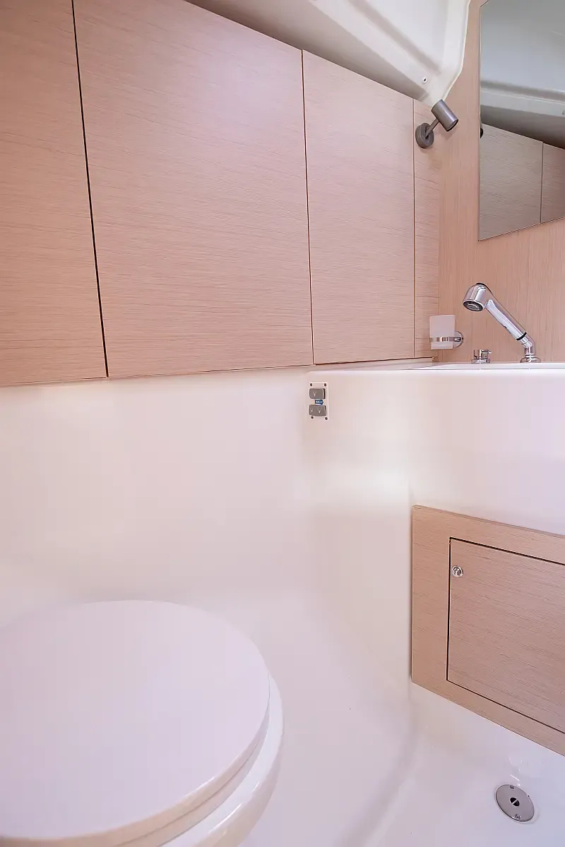 Oceanis 40.1 (ID=560) - фото 7