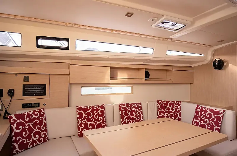 Oceanis 40.1 (ID=560) - фото 27