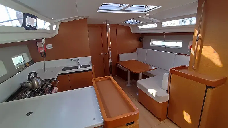 Sun Odyssey 440 (ID=562) - фото 14