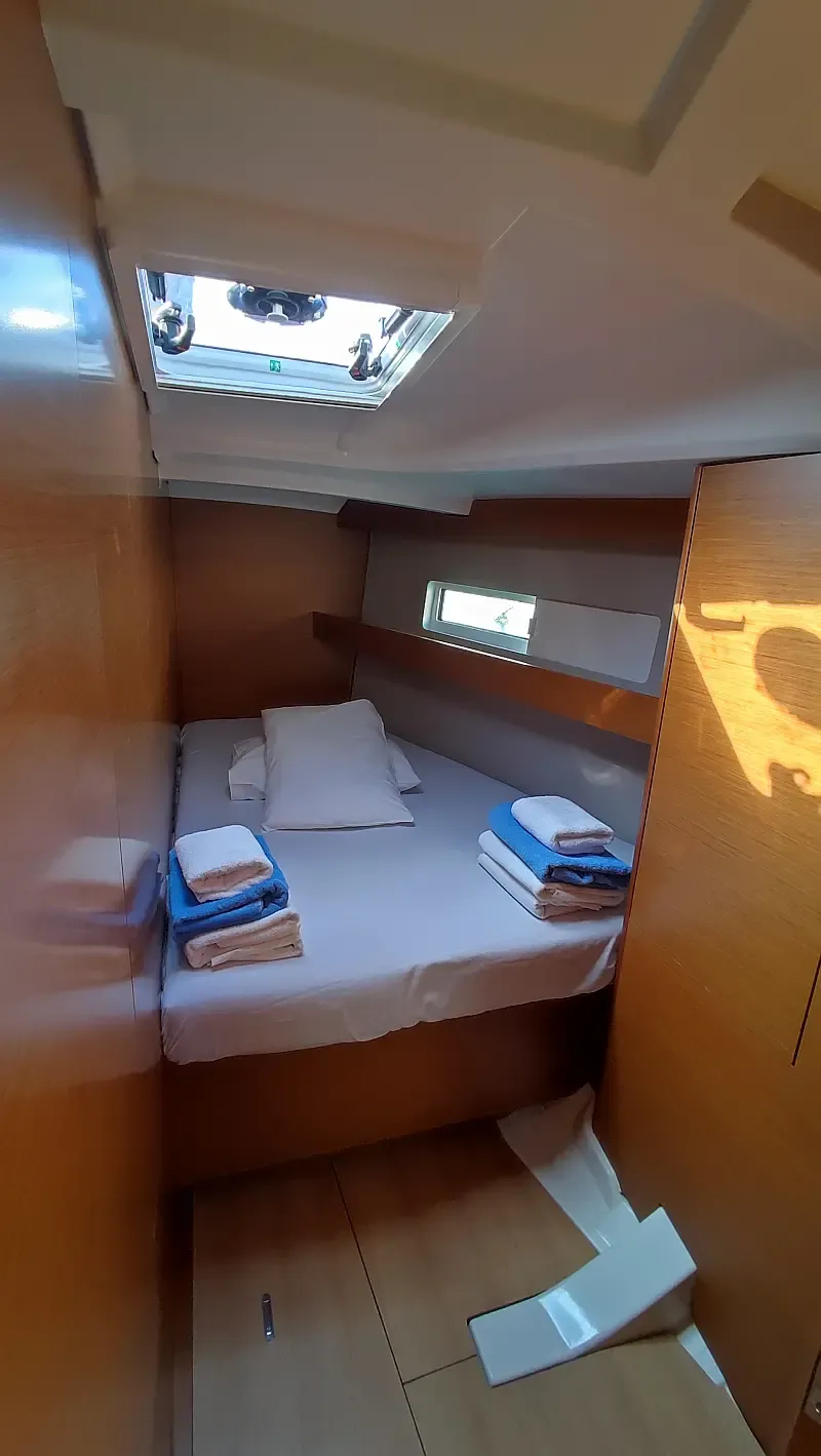 Sun Odyssey 440 (ID=562) - фото 8