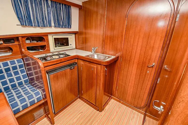 Menorquin Yacht 100 (ID=6037) - фото 8