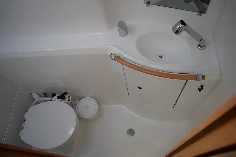 Lagoon 380 (ID=6061) - фото 15