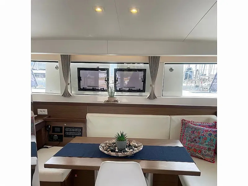 Lagoon 40 (ID=6138) - фото 3