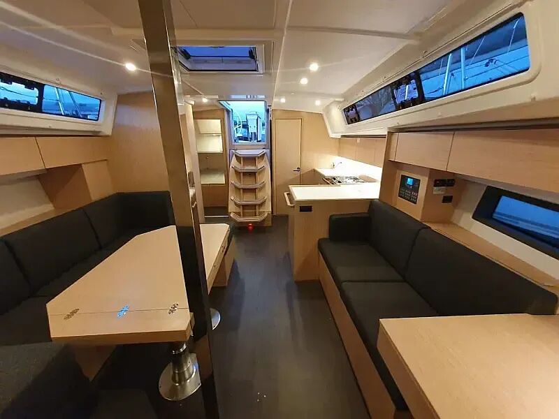 Bavaria C42 (ID=6155) - фото 3
