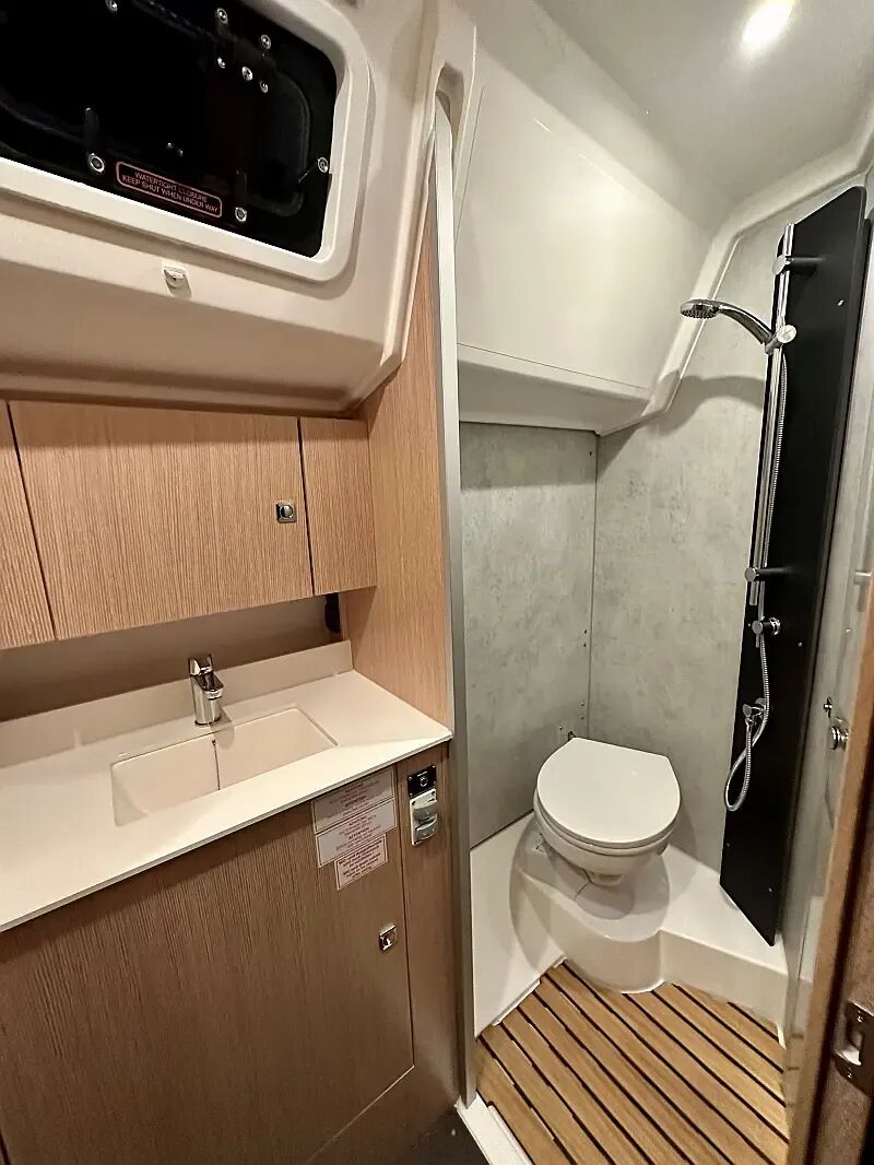 Bavaria C42 (ID=6155) - фото 14