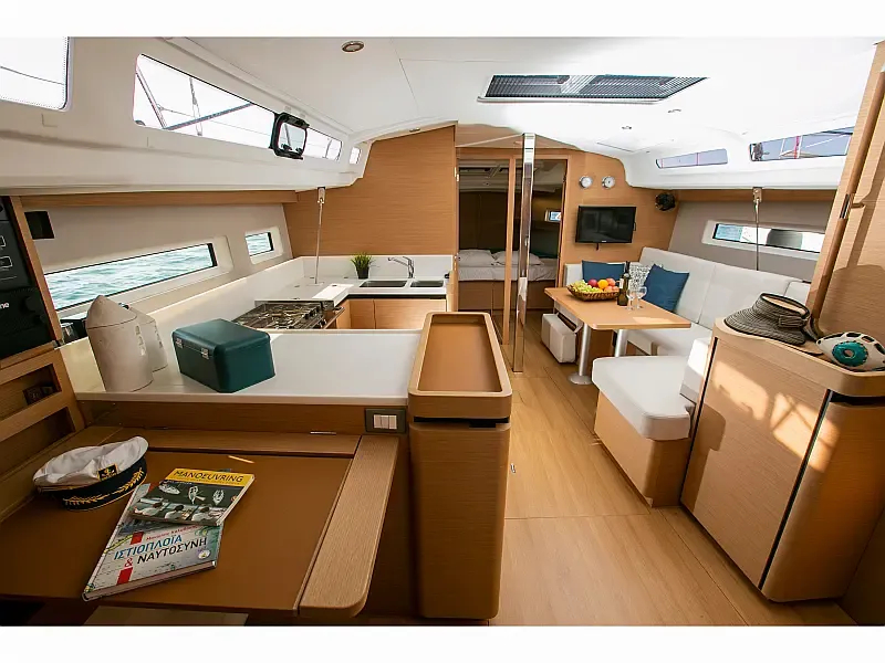 Sun Odyssey 440 (ID=6251) - фото 3
