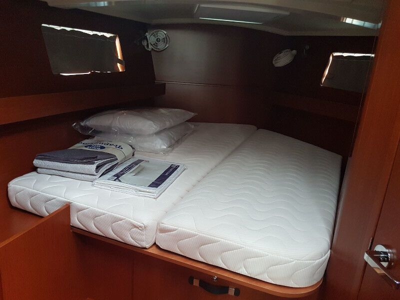 Oceanis 41.1 (ID=627) - фото 6