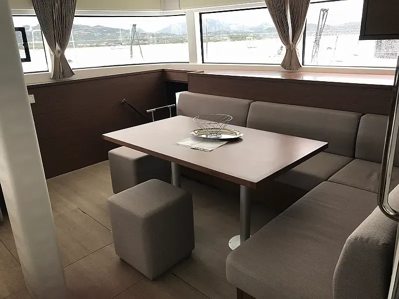 Lagoon 52 (ID=6384) - фото 3