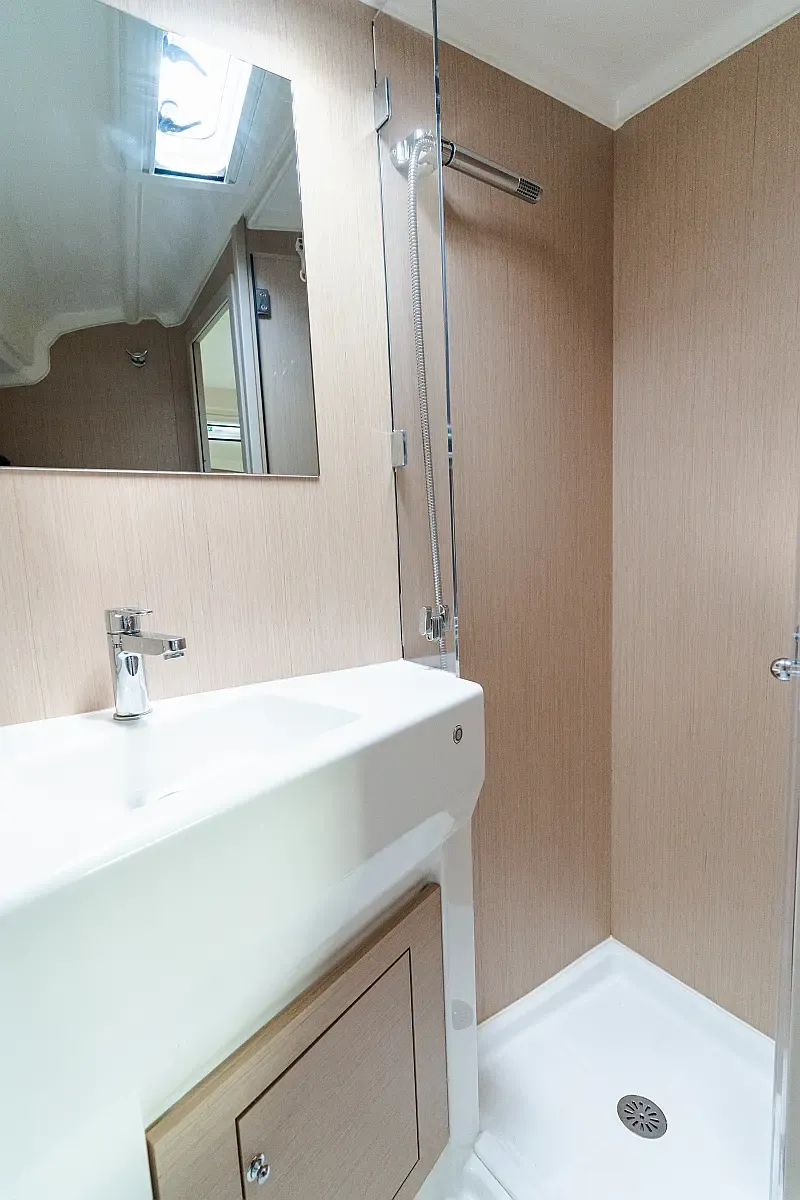 Oceanis 40.1 (ID=6409) - фото 10