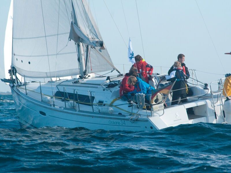 Oceanis 34 (ID=6415) - фото 4