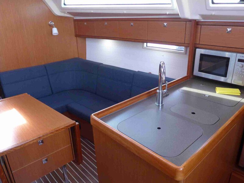 Bavaria Cruiser 37 (ID=6416) - фото 3