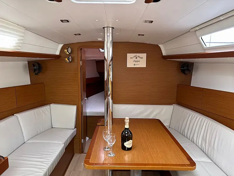 Sun Odyssey 389 (ID=6476) - фото 9