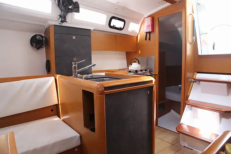 Sun Odyssey 349 (ID=6531) - фото 10