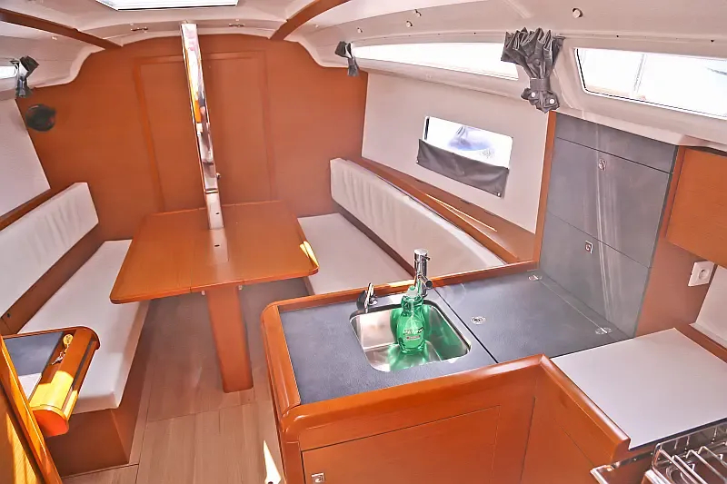 Sun Odyssey 349 (ID=6534) - фото 10