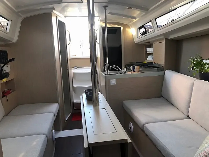 Oceanis 30.1 (ID=6639) - фото 10