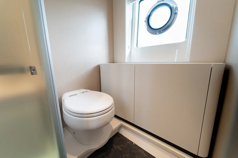 Azimut 68E (ID=6649) - фото 35