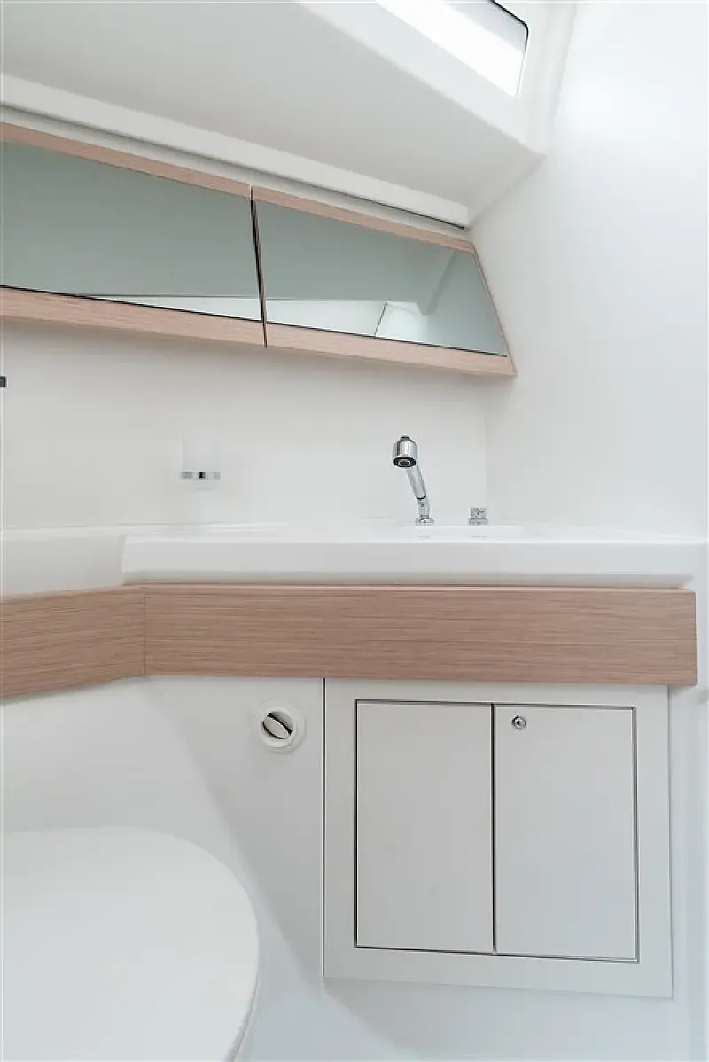 Oceanis 38.1 (ID=6724) - фото 10