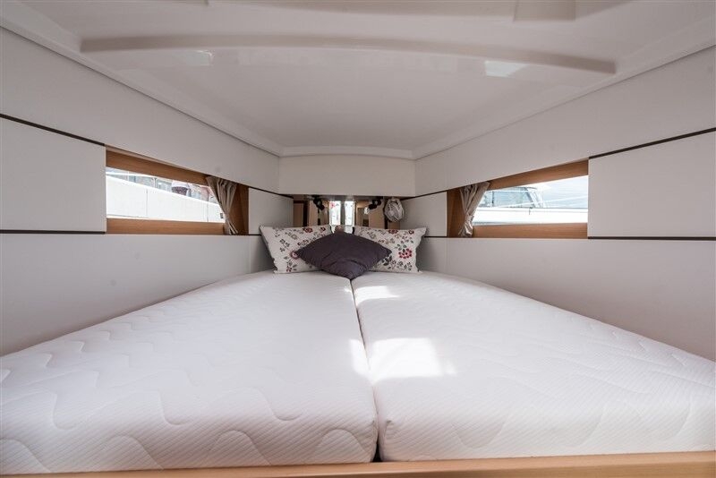 Oceanis 38.1 (ID=6724) - фото 8