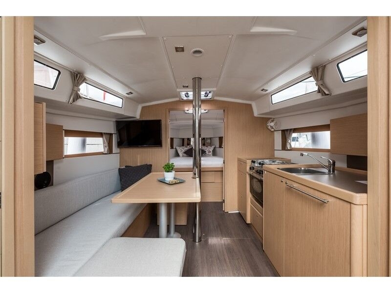 Oceanis 38.1 (ID=6724) - фото 3