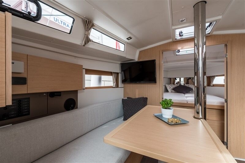 Oceanis 38.1 (ID=6724) - фото 14