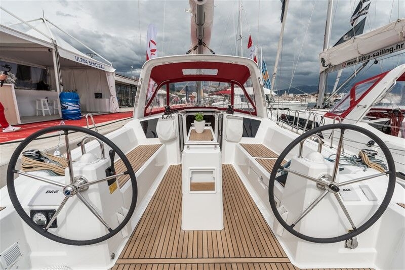 Oceanis 38.1 (ID=6724) - фото 19