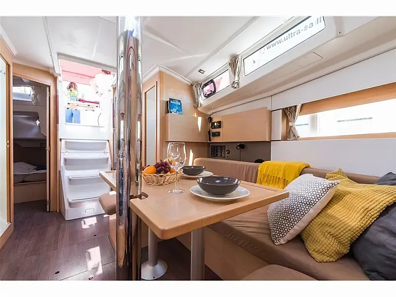 Oceanis 38 (ID=6752) - фото 3