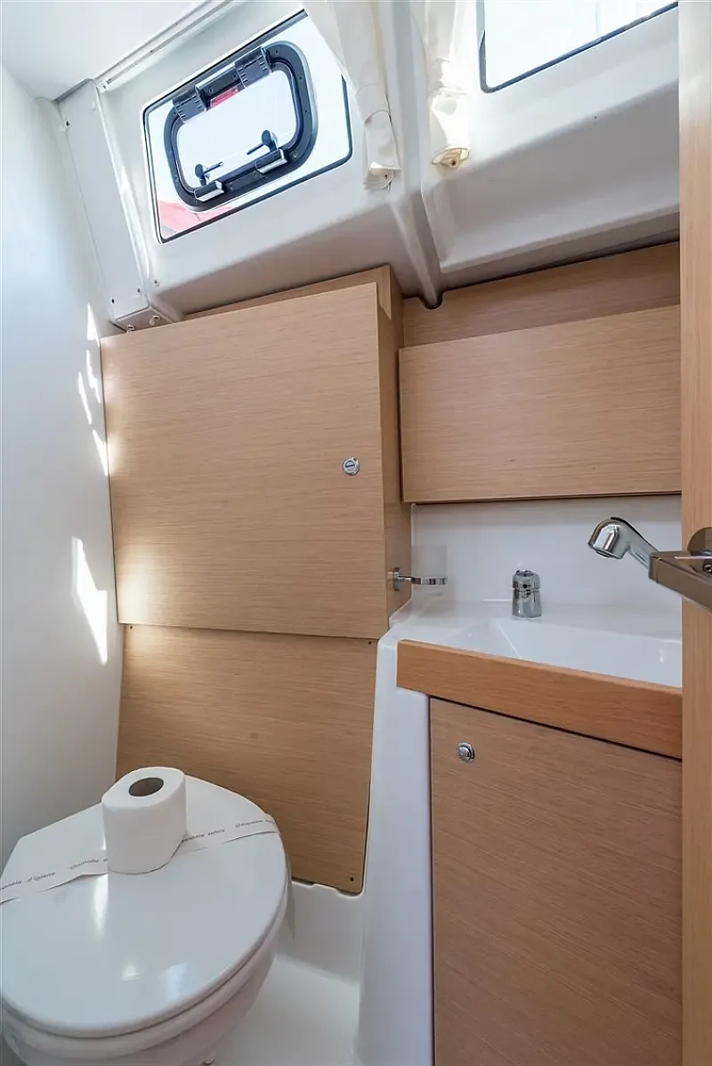 Oceanis 38 (ID=6752) - фото 5