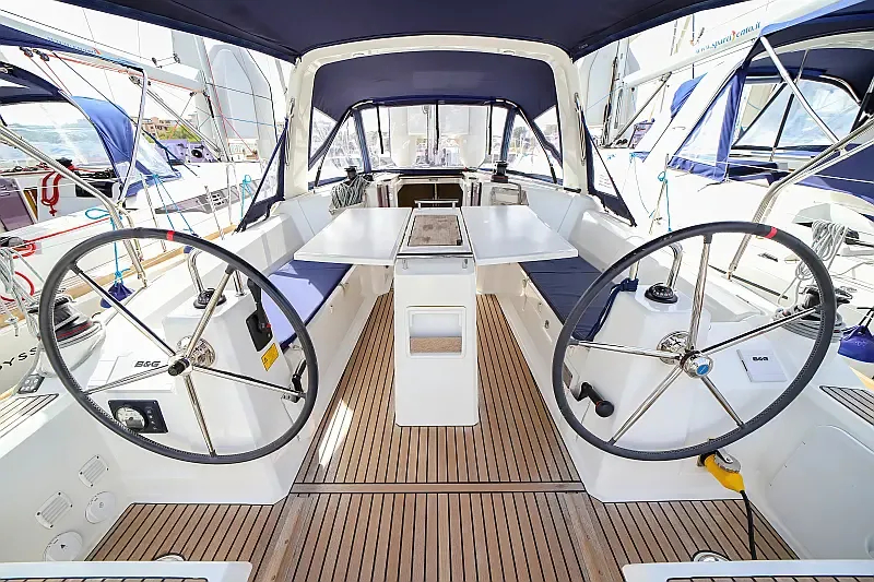 Oceanis 35.1 (ID=6974) - фото 21