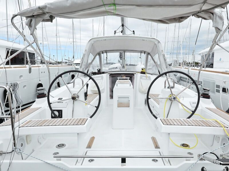 Oceanis 35.1 (ID=7196) - фото 7