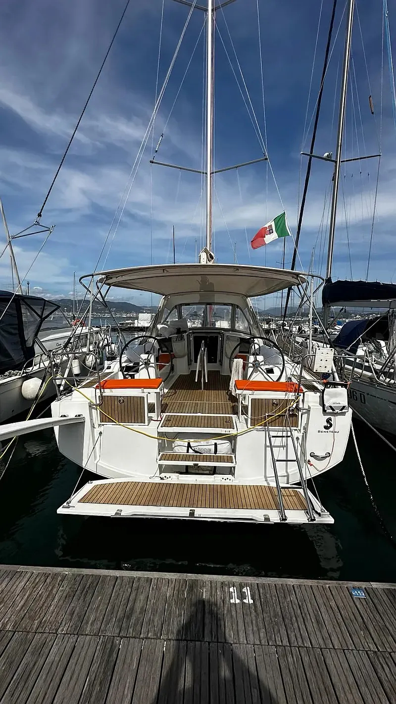 Oceanis 38.1 (ID=7240) - фото 15