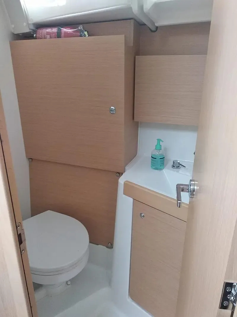 Oceanis 38.1 (ID=7240) - фото 17