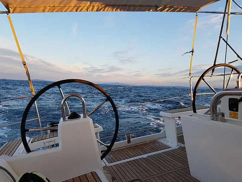 Oceanis 38.1 (ID=7240) - фото 23