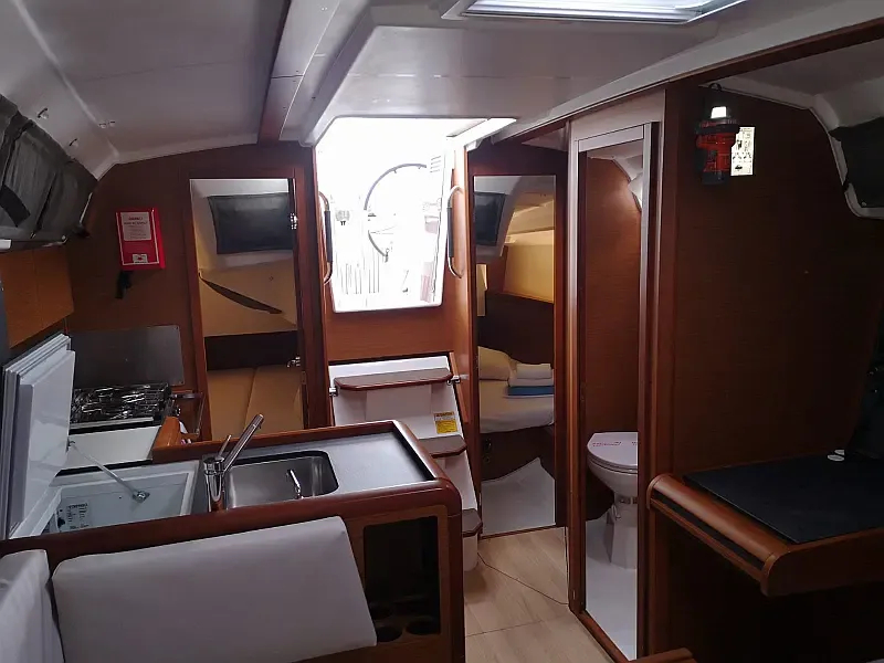 Sun Odyssey 349 (ID=7269) - фото 5