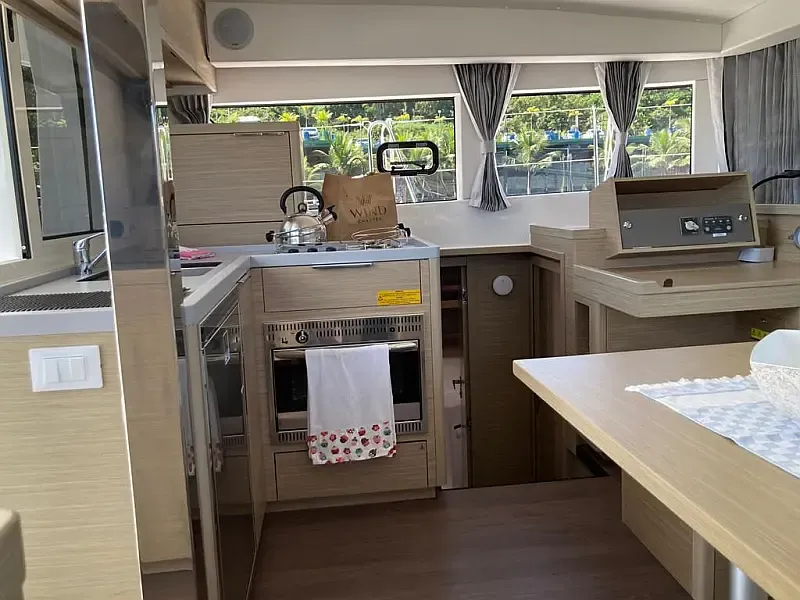 Lagoon 40 (ID=7285) - фото 20