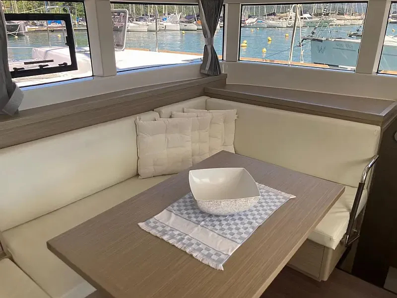 Lagoon 40 (ID=7285) - фото 6