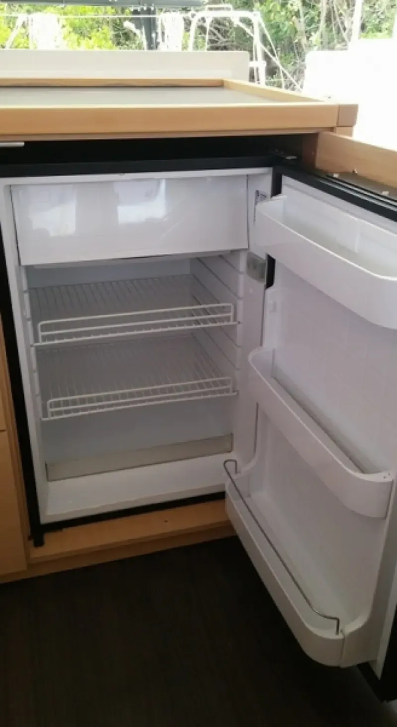 Lagoon 400 S2 (ID=733) - фото 14