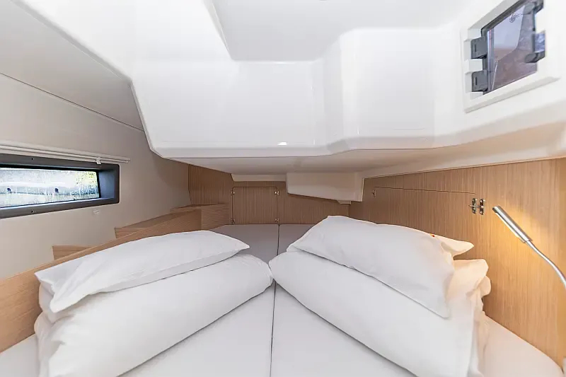 Bavaria C42 (ID=7471) - фото 29