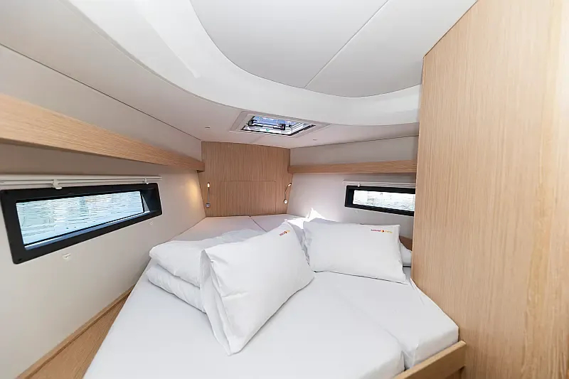 Bavaria C42 (ID=7471) - фото 14