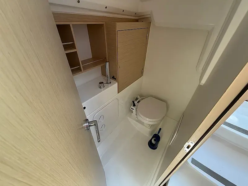 Oceanis 30.1 (ID=75) - фото 10