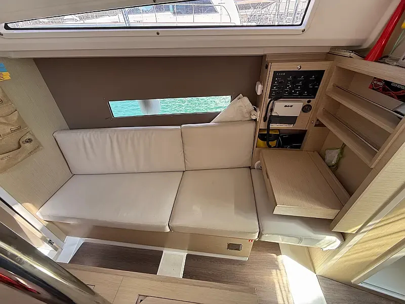 Oceanis 30.1 (ID=75) - фото 13