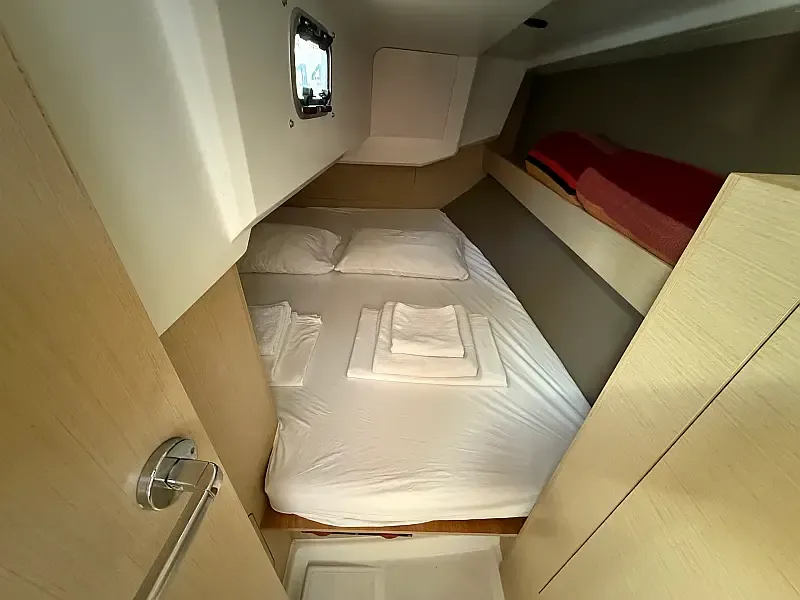 Oceanis 30.1 (ID=75) - фото 9