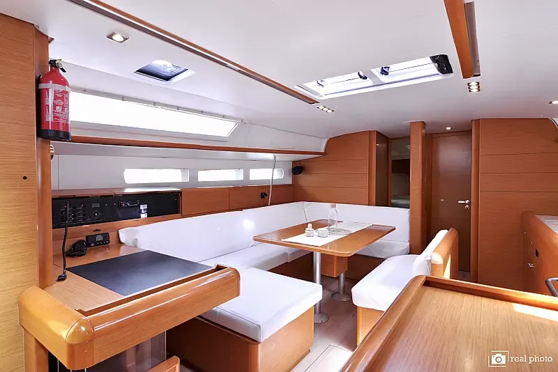 Sun Odyssey 519 (ID=7619) - фото 4