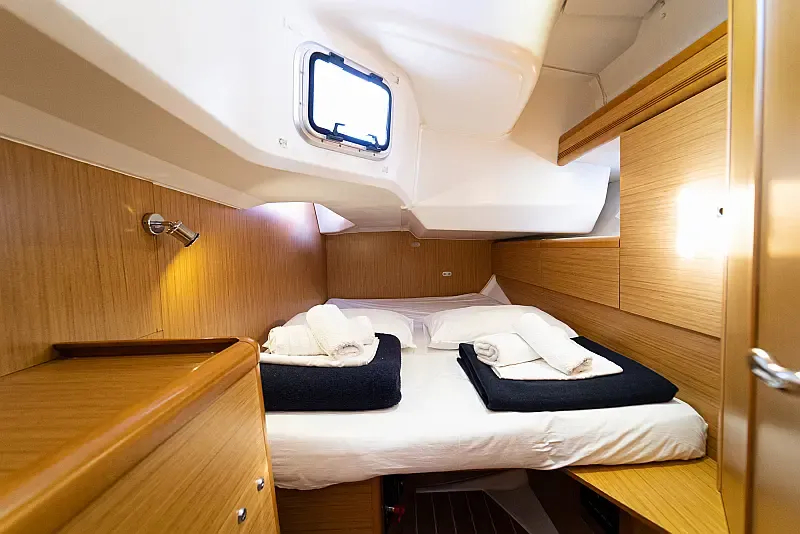 Sun Odyssey 44 i (ID=762) - фото 8