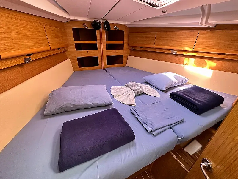 Sun Odyssey 44 i (ID=762) - фото 6