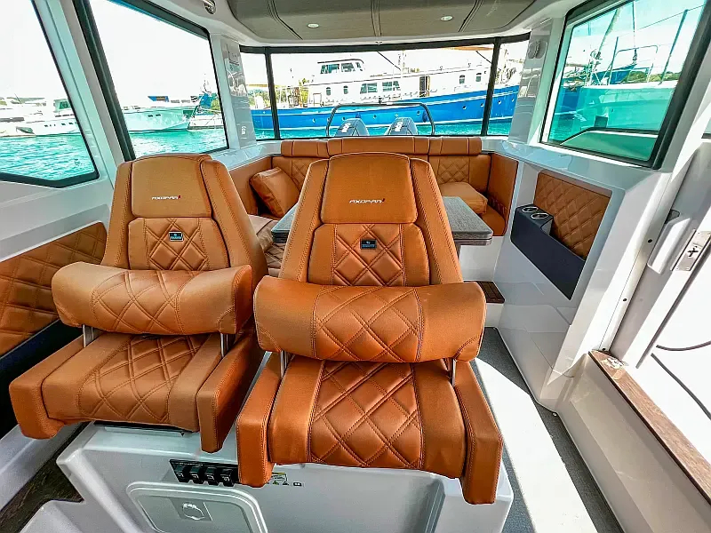 Axopar 37 XC Cross Cabin (ID=7950) - фото 11