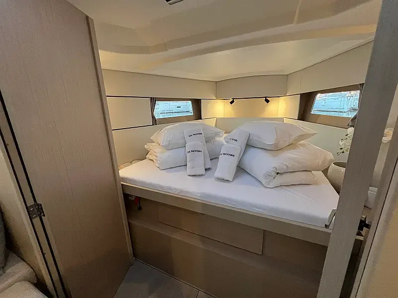 Oceanis 38.1 (ID=8089) - фото 32