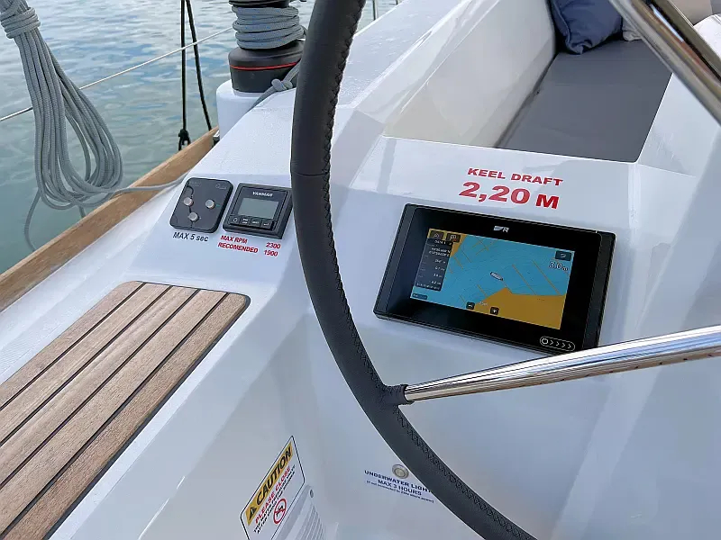 Oceanis 38.1 (ID=8089) - фото 12